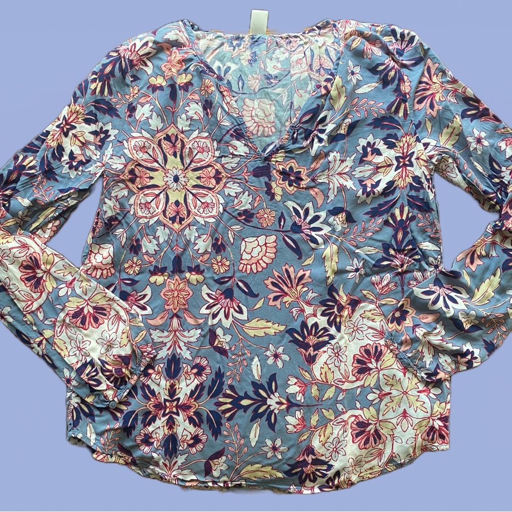 ✨ *BOGO* Old Navy women’s blouse *BOGO* ✨
